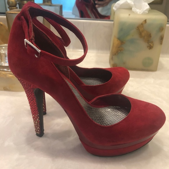 Red suede shoes with rhinestone heels, Sz 7 - Picture 2 of 15